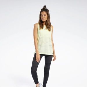 Reebok ts burnout tank asymmetric yellow size medium speedwick muscle tank